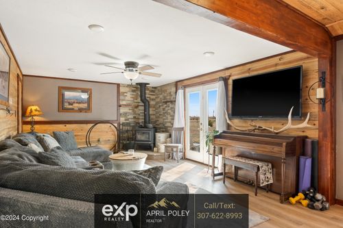 30 Pioneer Rd, Buffalo, WY, 82834 | Card Image