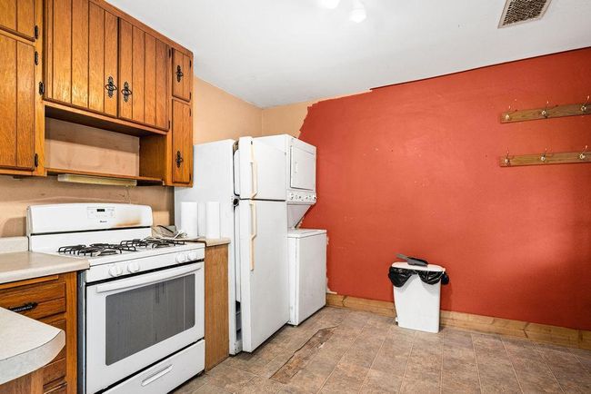 1714 Birch Ave, House other with 2 bedrooms, 1 bathrooms and null parking in Sandstone MN | Image 4