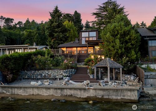 2111 Sw 174th Street, Burien, WA, 98166 | Card Image