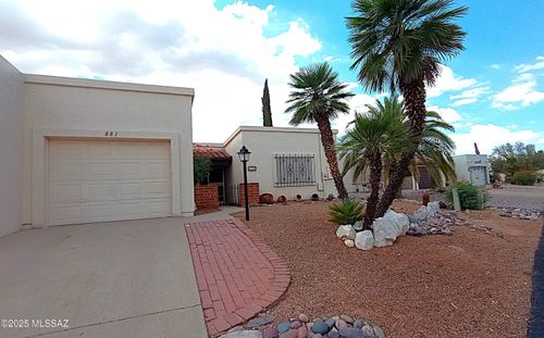 881 N Camino De Luz, Green Valley, AZ, 85614-3452 | Card Image