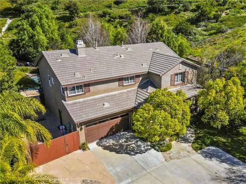22262 Trinity Pl, Santa Clarita, CA, 91390-5270 | Card Image