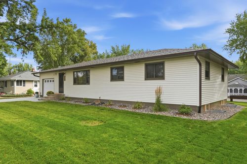 608 2nd Ave N, Sartell, MN, 56377-1625 | Card Image