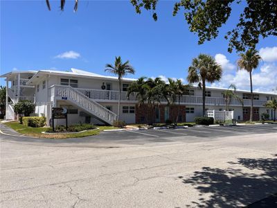 321 - 238 Hibiscus Ave, Condo with 2 bedrooms, 1 bathrooms and null parking in Lauderdale By The Sea FL | Image 1