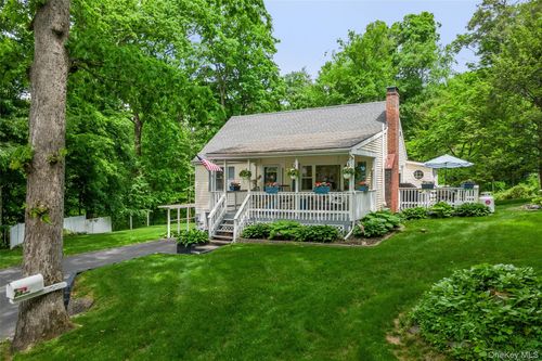 23 Cobey Ter, Poughkeepsie, NY, 12601-1208 | Card Image