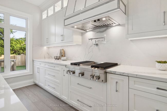 123 Anthony Rd, House other with 4 bedrooms, 5 bathrooms and 6 parking in North York ON | Image 9