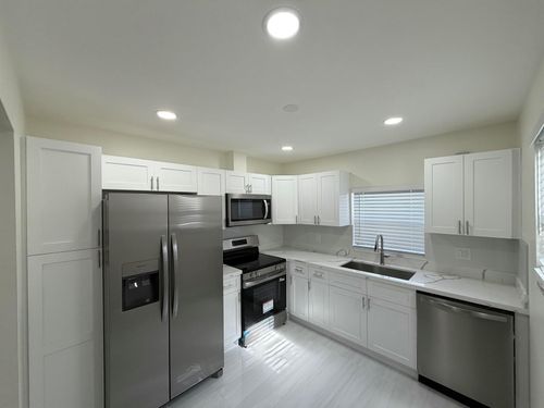 1823 Abbey Rd, West Palm Beach, FL, 33415-5653 | Card Image