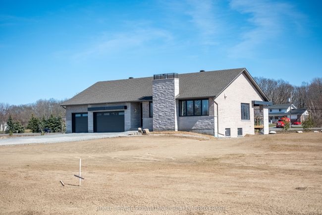 158 Summerside Dr, House other with 3 bedrooms, 2 bathrooms and 3 parking in Inverary ON | Image 4