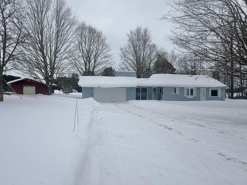 6691 N Long Lake Rd, Traverse City, MI, 49685-9602 | Card Image