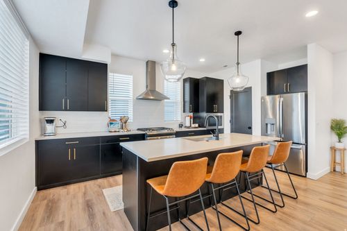 507 W 620 N, Centerville, UT, 84014-1477 | Card Image