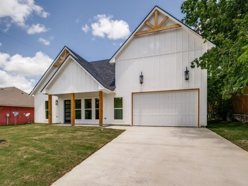204 W Collins St, Decatur, TX, 76234-2145 | Card Image
