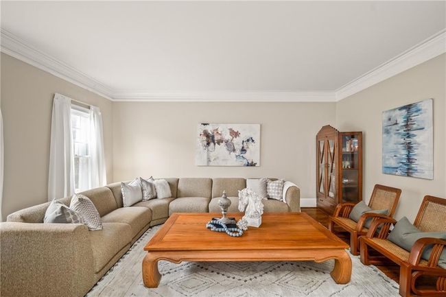 6040 Neely Farm Dr, House other with 5 bedrooms, 5 bathrooms and null parking in Peachtree Corners GA | Image 8