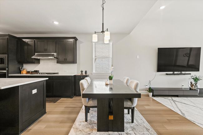 open breakfast room | Image 10