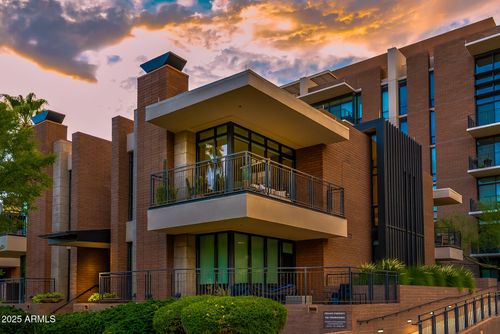 250-204 W Portland St, Phoenix, AZ, 85003-5447 | Card Image