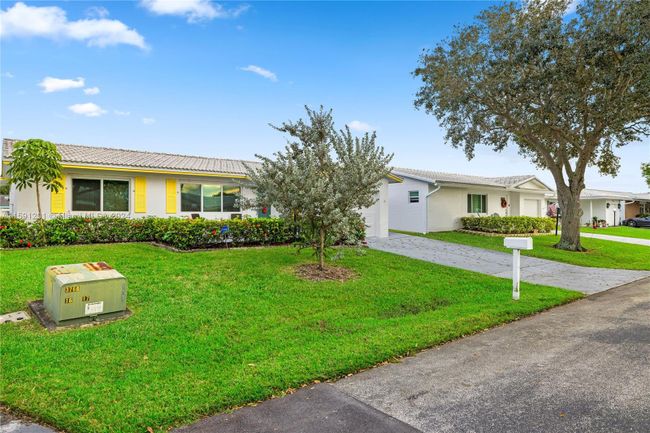 1086 Nw 88th Way, House other with 2 bedrooms, 2 bathrooms and null parking in Plantation FL | Image 29