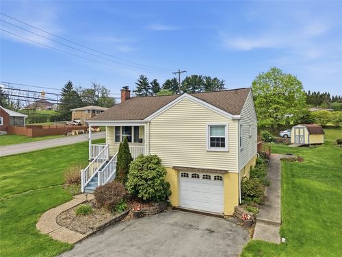 1150 Cedar St, Greensburg, PA, 15601-5610 | Card Image