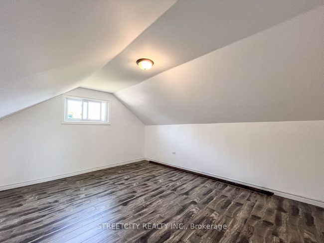 116 Sterling St, House other with 3 bedrooms, 1 bathrooms and 2 parking in London ON | Image 26