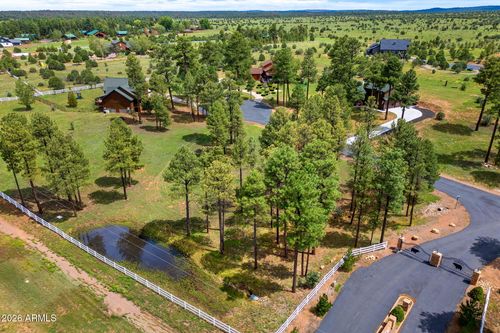 1-2254 Brown Bear Cir, Overgaard, AZ, 85933-3290 | Card Image