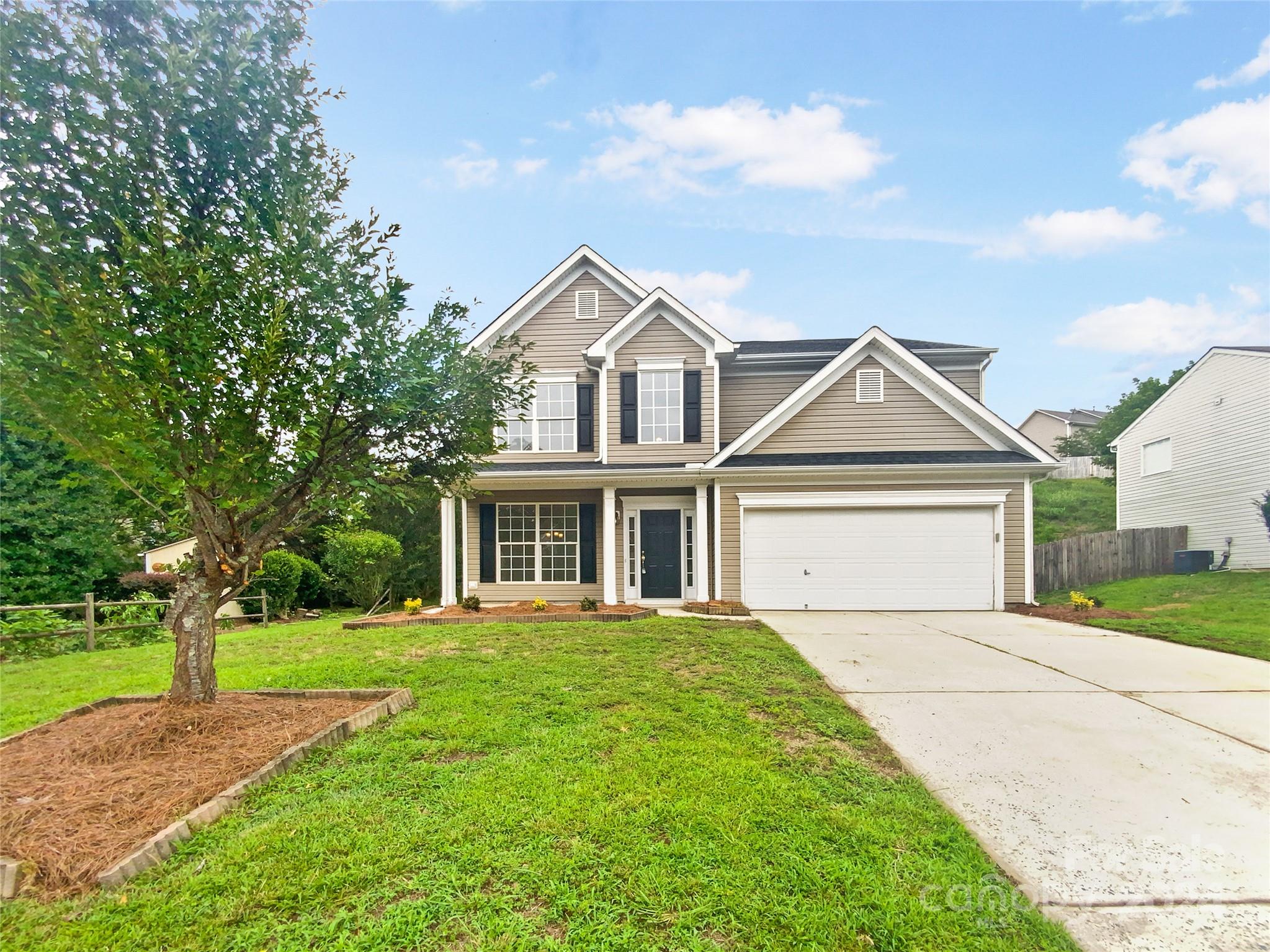 Firethorne Ln, Concord, NC 28025