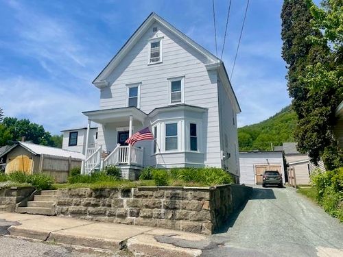 563 2nd Ave, Berlin, NH, 03570-1221 | Card Image