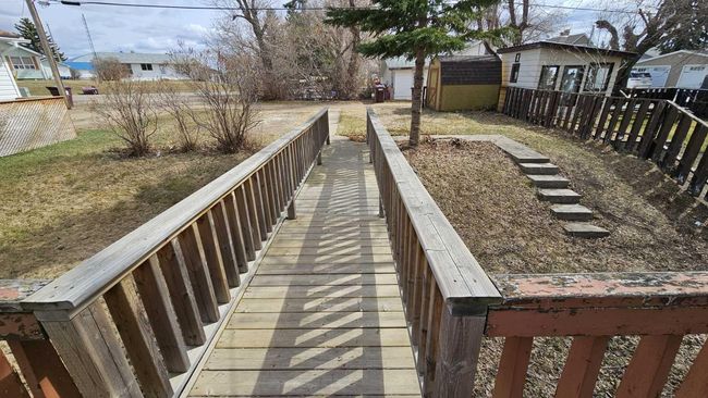 55 Mckenzie Ave, House other with 3 bedrooms, 2 bathrooms and 2 parking in Hughenden AB | Image 30