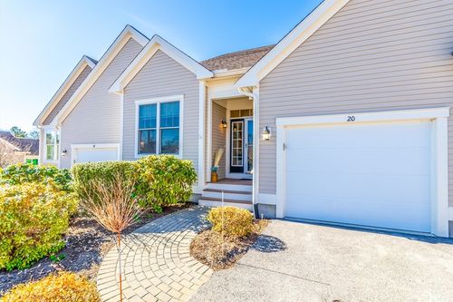 20-20 Twin Oaks Dr, Mashpee, MA, 02649-2894 | Card Image