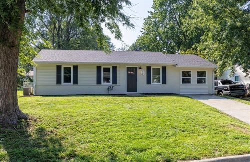 3304 Chippewa Ln, Saint Joseph, MO, 64503-1706 | Card Image