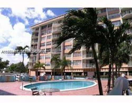 608-16740 Ne 9th Ave, North Miami Beach, FL, 33162 | Card Image