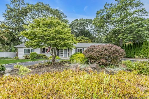 24 Blackfoot Trl, Shoreham, NY, 11786-2221 | Card Image