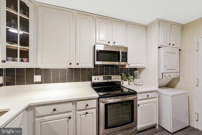 APT-903 - 1800 Old Meadow Rd, Condo with 2 bedrooms, 2 bathrooms and null parking in MCLEAN VA | Image 5