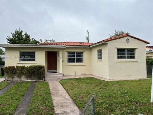 6261 Nw 40th St, Virginia Gardens, FL, 33166-7063 | Card Image