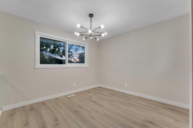 2966 Doverville Crescent Se, Home with 4 bedrooms, 2 bathrooms and 2 parking in Calgary AB | Image 11