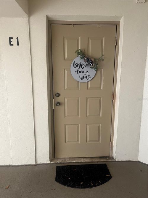 e1-3188 Lake Pine Way S, Tarpon Springs, FL, 34688-6536 | Card Image