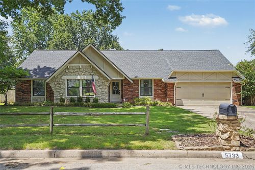 5733 E 97th Place, Tulsa, OK, 74137 | Card Image