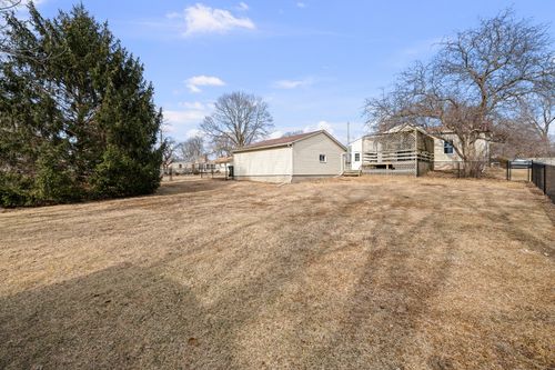 422 W Exchange St, Geneseo, IL, 61254-1223 | Card Image