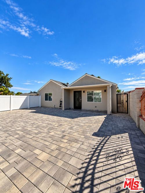 12652 Welby Way, North Hollywood, CA, 91606 | Card Image