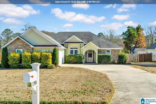 1705 Bradford Ln, BESSEMER, AL, 35022-8312 | Card Image