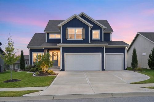 1505 Sw Arbormill Ter, Lee's Summit, MO, 64082-4208 | Card Image