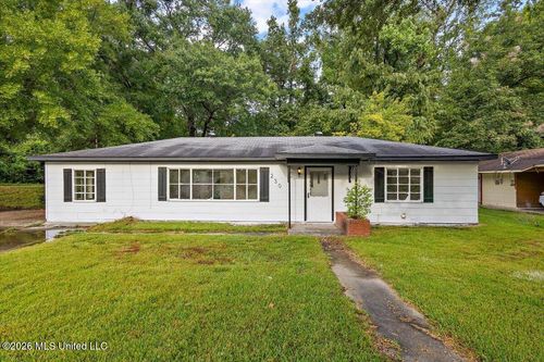 230 Hillside Dr, Vicksburg, MS, 39180-5616 | Card Image