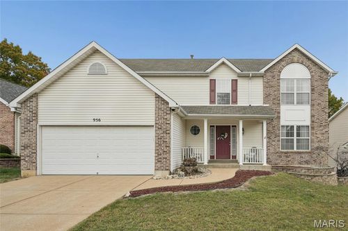 956 Shadow Pine Dr, Fenton, MO, 63026-8313 | Card Image