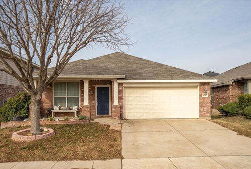 9217 Oldwest Trl, Fort Worth, TX, 76131-3115 | Card Image