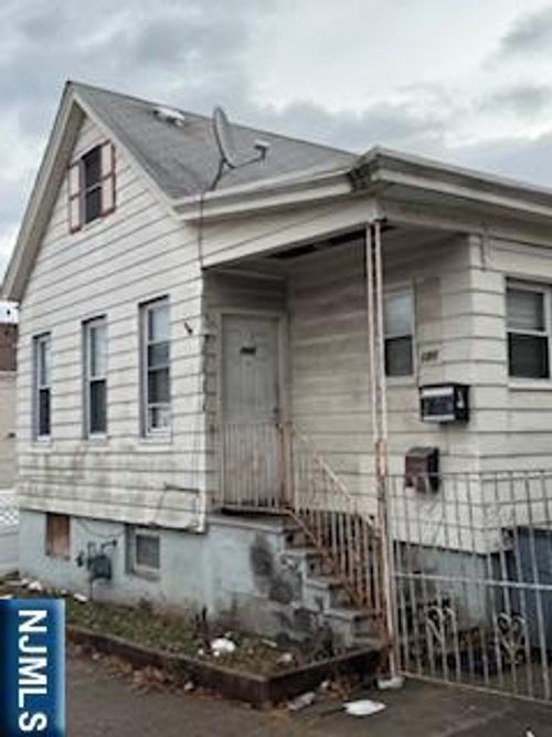 1131 Main Street, Paterson, NJ, 07503 | Card Image