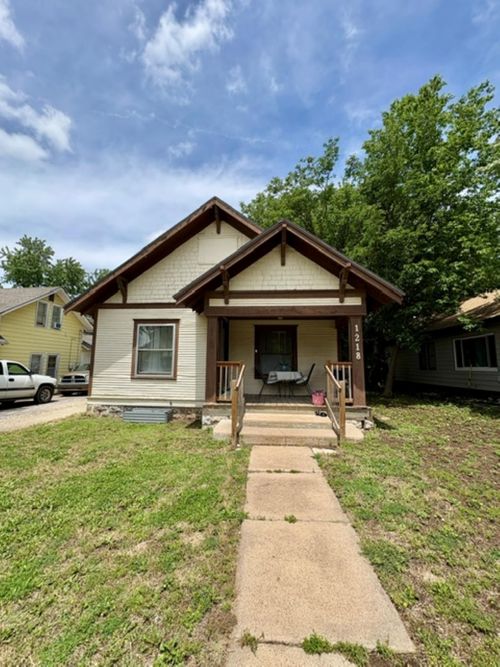 1218 W Central Ave, El Dorado, KS, 67042-2123 | Card Image