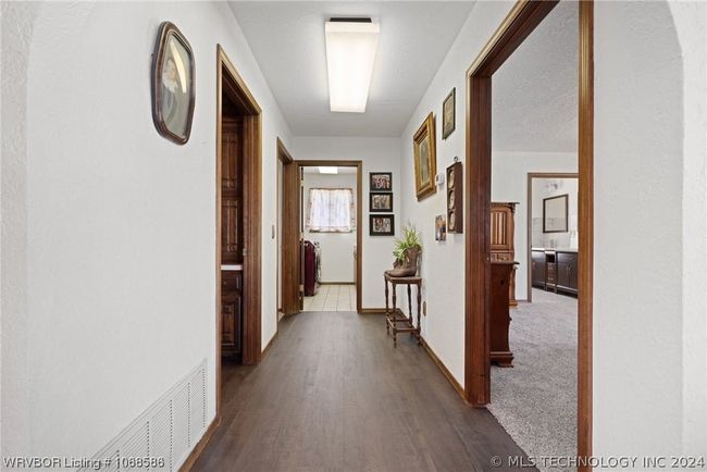 40079 E County Road 1315, House other with 3 bedrooms, 4 bathrooms and null parking in McCurtain OK | Image 15