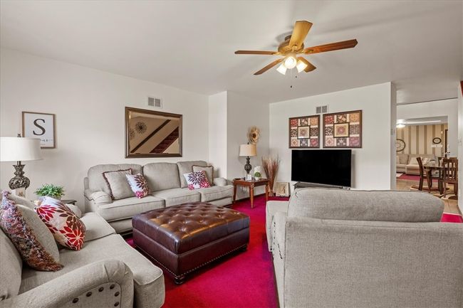 345 Grove St, House other with 3 bedrooms, 2 bathrooms and null parking in Mc Kees Rocks PA | Image 6
