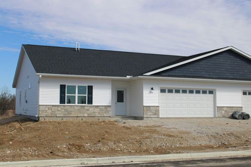 918 Drumlin Dr, Kewaskum, WI, 53040-1227 | Card Image