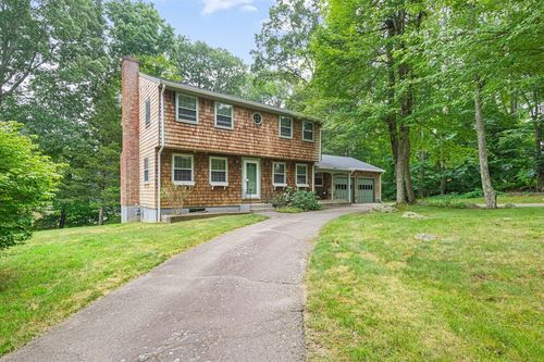 32 Eastview Rd, Hopkinton, MA, 01748-1868 | Card Image