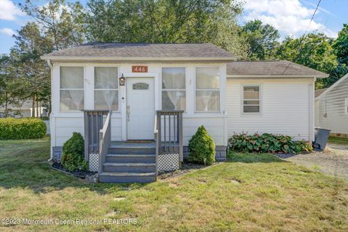 446 E Arverne Ave, Ocean Gate, NJ, 08740-1137 | Card Image