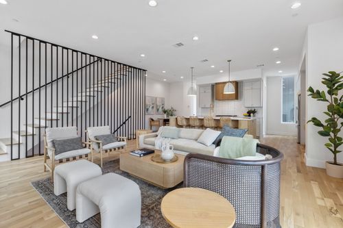 102-4330 Dickason Ave, Dallas, TX, 75219-2608 | Card Image