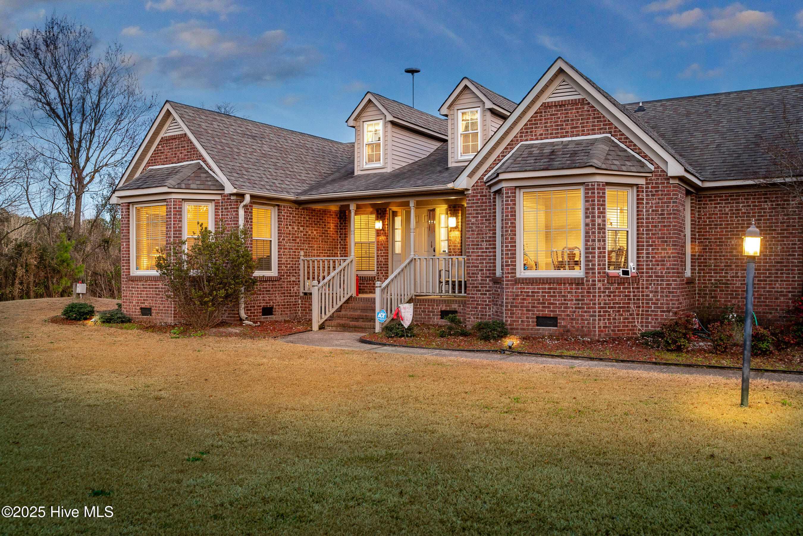 Residential in Pink Hill 4