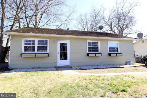 13 Highland Ave, SICKLERVILLE, NJ, 08081-1425 | Card Image